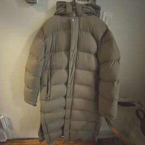 Aritzia TNA superpuff